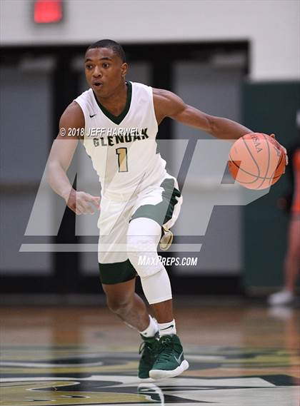 Thumbnail 2 in GlenOak vs. Green photogallery.