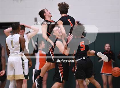 Thumbnail 2 in GlenOak vs. Green photogallery.