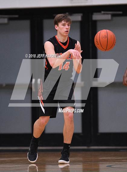 Thumbnail 2 in GlenOak vs. Green photogallery.