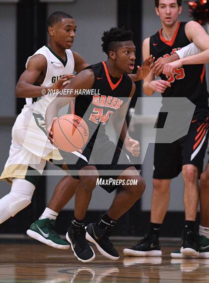 Thumbnail 1 in GlenOak vs. Green photogallery.