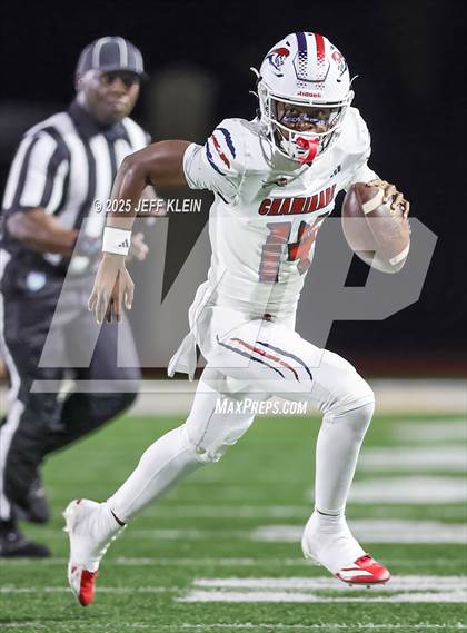 Thumbnail 2 in Chaminade-Madonna @ St. Thomas Aquinas photogallery.