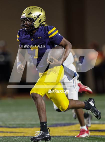 Thumbnail 1 in Chaminade-Madonna @ St. Thomas Aquinas photogallery.