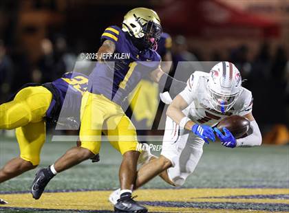 Thumbnail 3 in Chaminade-Madonna @ St. Thomas Aquinas photogallery.