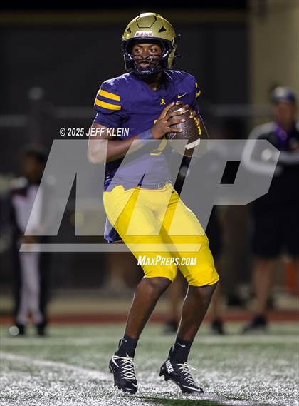 Thumbnail 2 in Chaminade-Madonna @ St. Thomas Aquinas photogallery.