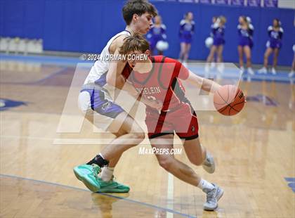 Thumbnail 2 in Mundelein @ Lake Zurich photogallery.