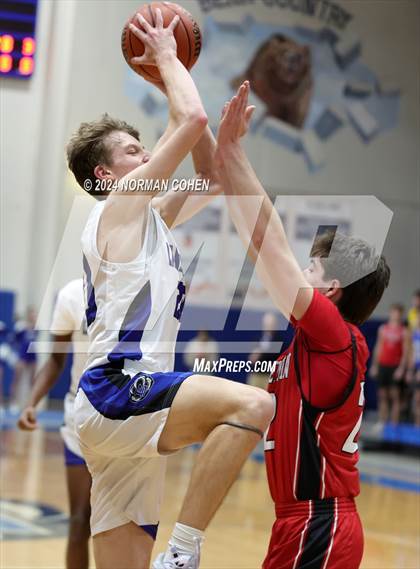 Thumbnail 1 in Mundelein @ Lake Zurich photogallery.