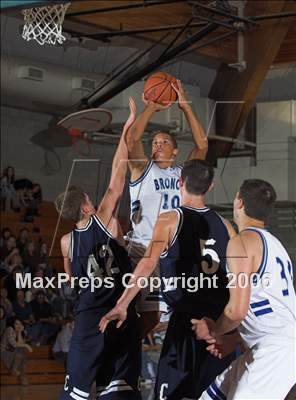 Thumbnail 2 in Coronado vs Rancho Bernardo (Torrey Pines Holiday Prep Classic) photogallery.