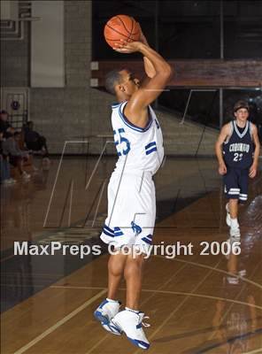 Thumbnail 2 in Coronado vs Rancho Bernardo (Torrey Pines Holiday Prep Classic) photogallery.