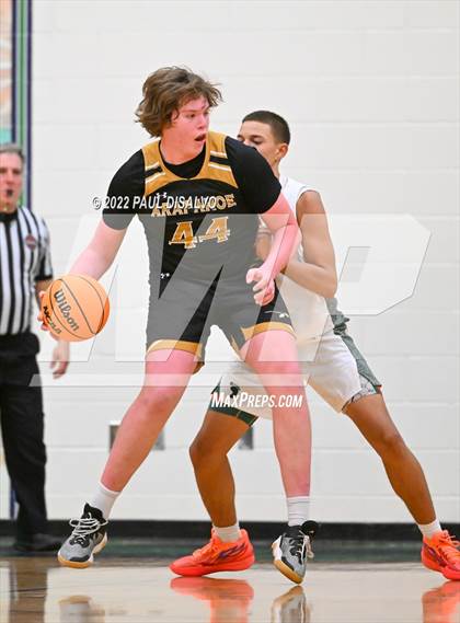Thumbnail 2 in Arapahoe vs. George Washington (Tip-Off Classic) photogallery.