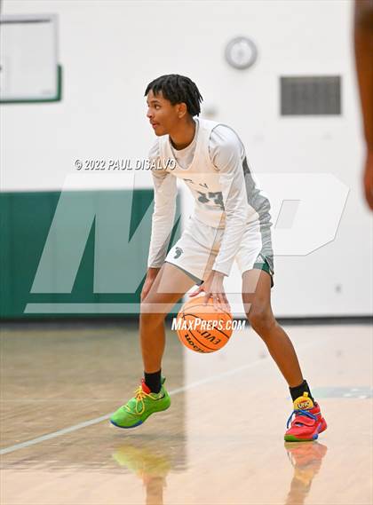 Thumbnail 2 in Arapahoe vs. George Washington (Tip-Off Classic) photogallery.