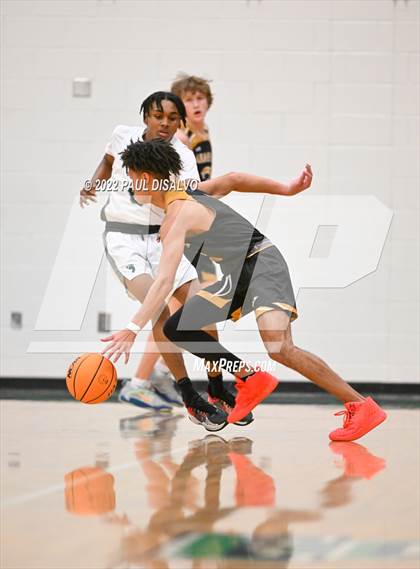 Thumbnail 3 in Arapahoe vs. George Washington (Tip-Off Classic) photogallery.