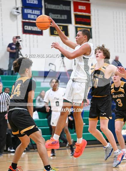 Thumbnail 3 in Arapahoe vs. George Washington (Tip-Off Classic) photogallery.