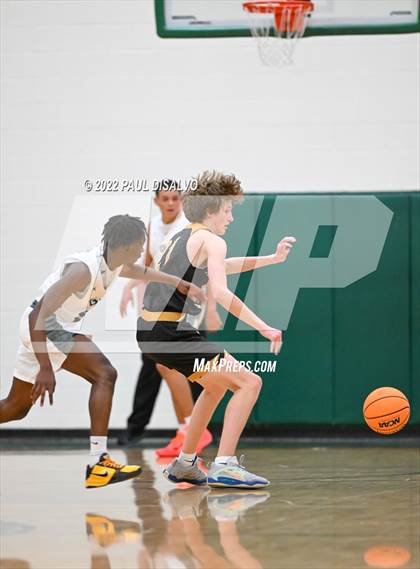 Thumbnail 2 in Arapahoe vs. George Washington (Tip-Off Classic) photogallery.