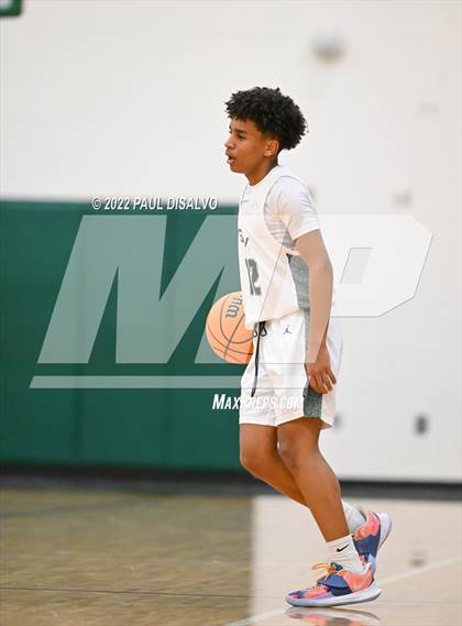 Thumbnail 1 in Arapahoe vs. George Washington (Tip-Off Classic) photogallery.