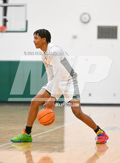 Thumbnail 1 in Arapahoe vs. George Washington (Tip-Off Classic) photogallery.