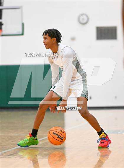 Thumbnail 3 in Arapahoe vs. George Washington (Tip-Off Classic) photogallery.