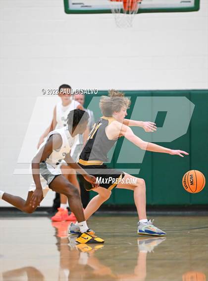 Thumbnail 3 in Arapahoe vs. George Washington (Tip-Off Classic) photogallery.
