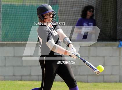 Thumbnail 1 in Eldorado @ Harrisburg (IHSA 2A Regional Championship) photogallery.