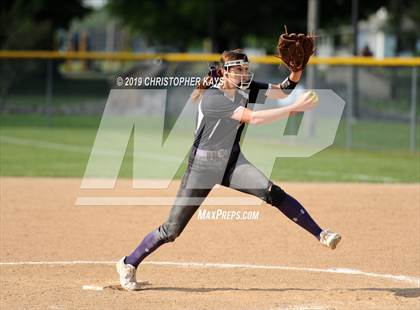 Thumbnail 1 in Eldorado @ Harrisburg (IHSA 2A Regional Championship) photogallery.