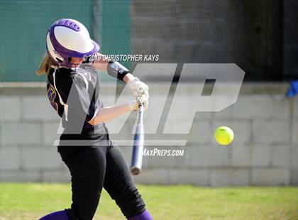 Thumbnail 2 in Eldorado @ Harrisburg (IHSA 2A Regional Championship) photogallery.
