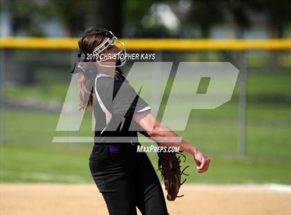 Thumbnail 2 in Eldorado @ Harrisburg (IHSA 2A Regional Championship) photogallery.