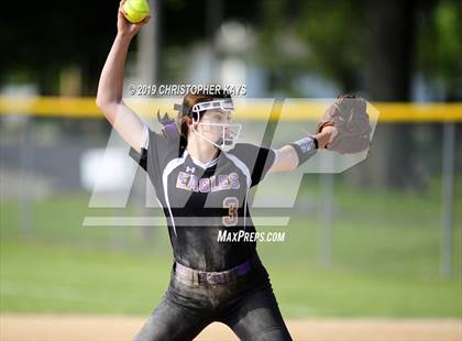 Thumbnail 3 in Eldorado @ Harrisburg (IHSA 2A Regional Championship) photogallery.