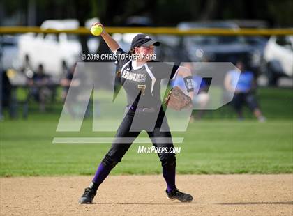 Thumbnail 1 in Eldorado @ Harrisburg (IHSA 2A Regional Championship) photogallery.