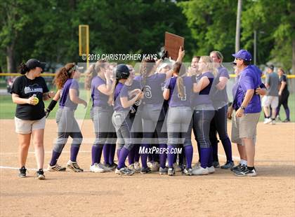 Thumbnail 1 in Eldorado @ Harrisburg (IHSA 2A Regional Championship) photogallery.