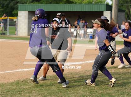 Thumbnail 2 in Eldorado @ Harrisburg (IHSA 2A Regional Championship) photogallery.