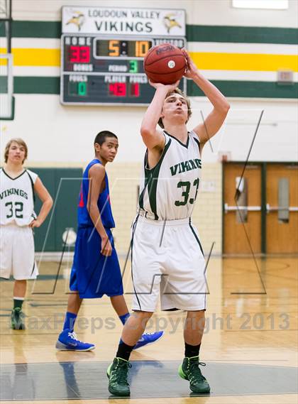 Thumbnail 1 in Park View @ Loudoun Valley photogallery.