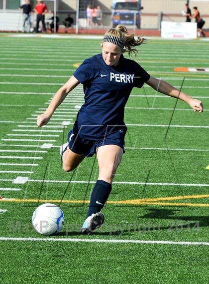 Thumbnail 3 in Pinnacle vs. Perry (AIA D1 Final) photogallery.