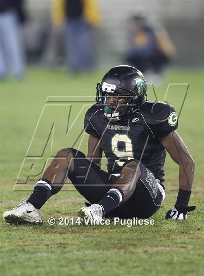 Thumbnail 3 in Narbonne vs. Carson (CIF L.A.C.S. D1 Final) photogallery.