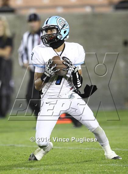Thumbnail 1 in Narbonne vs. Carson (CIF L.A.C.S. D1 Final) photogallery.