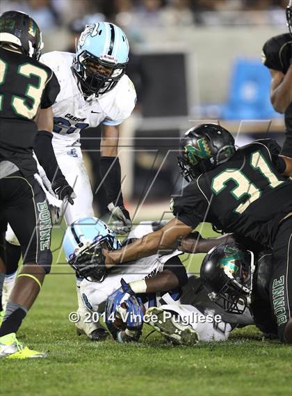 Thumbnail 1 in Narbonne vs. Carson (CIF L.A.C.S. D1 Final) photogallery.