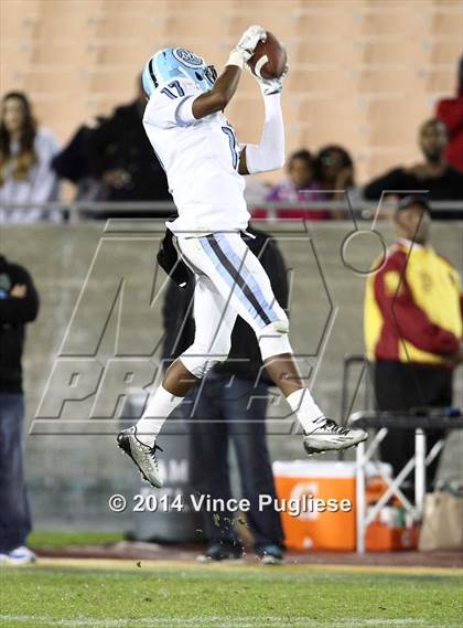 Thumbnail 3 in Narbonne vs. Carson (CIF L.A.C.S. D1 Final) photogallery.