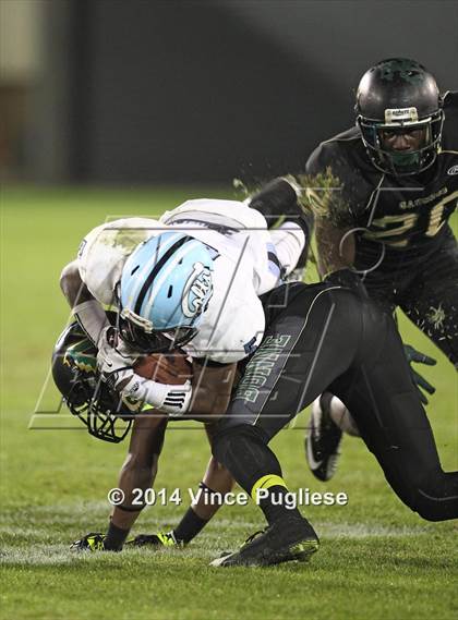 Thumbnail 2 in Narbonne vs. Carson (CIF L.A.C.S. D1 Final) photogallery.