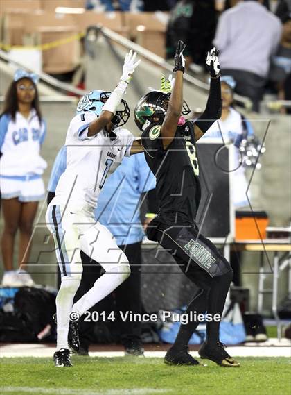 Thumbnail 3 in Narbonne vs. Carson (CIF L.A.C.S. D1 Final) photogallery.