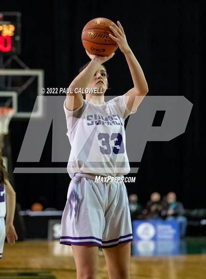 Thumbnail 1 in Woodinville vs. Sumner (WIAA 4A State Final) photogallery.