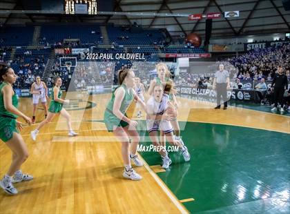 Thumbnail 2 in Woodinville vs. Sumner (WIAA 4A State Final) photogallery.