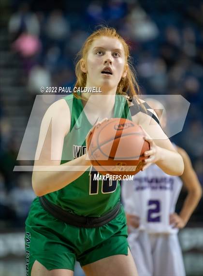 Thumbnail 1 in Woodinville vs. Sumner (WIAA 4A State Final) photogallery.