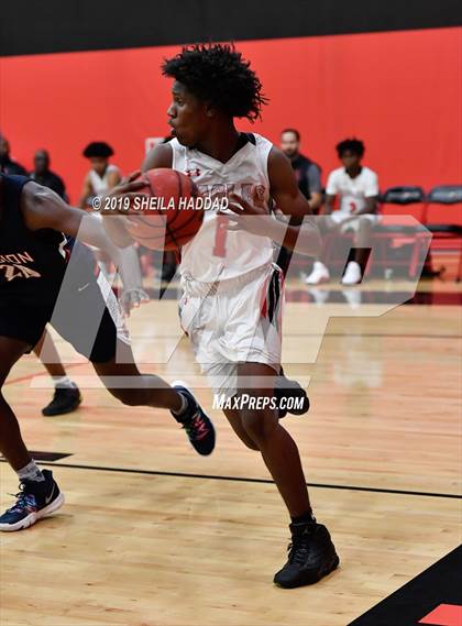 Thumbnail 2 in Superior Collegiate vs Edgewater (Sun Bash Tournament) photogallery.