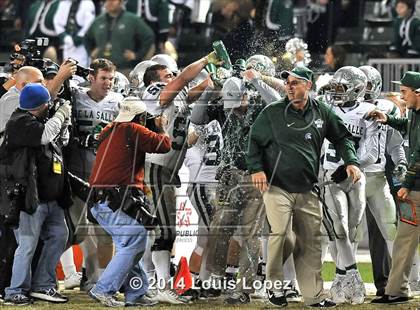 Thumbnail 1 in Centennial vs. De La Salle (CIF Open DIV Final) photogallery.