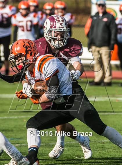 Thumbnail 2 in Northbridge vs. Uxbridge (MIAA Division 5 Central Final) photogallery.