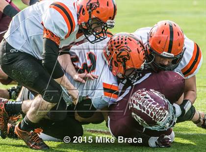 Thumbnail 2 in Northbridge vs. Uxbridge (MIAA Division 5 Central Final) photogallery.