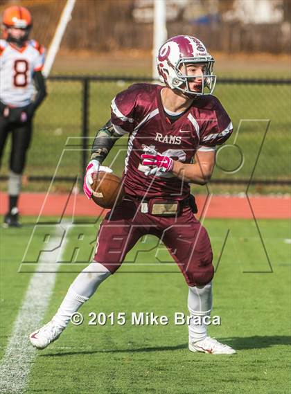 Thumbnail 2 in Northbridge vs. Uxbridge (MIAA Division 5 Central Final) photogallery.