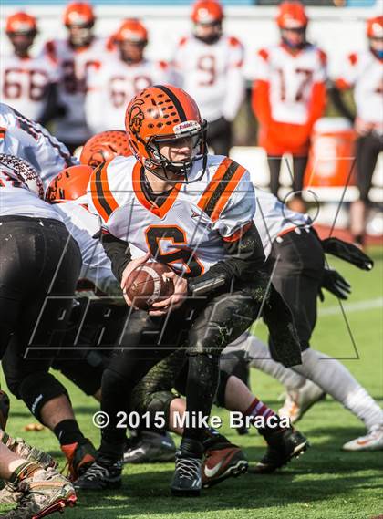 Thumbnail 2 in Northbridge vs. Uxbridge (MIAA Division 5 Central Final) photogallery.