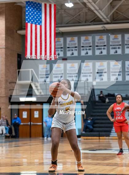 Thumbnail 3 in Red Springs @ Fairmont (Robeson County Shootout) photogallery.