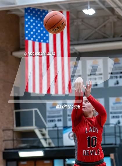 Thumbnail 3 in Red Springs @ Fairmont (Robeson County Shootout) photogallery.