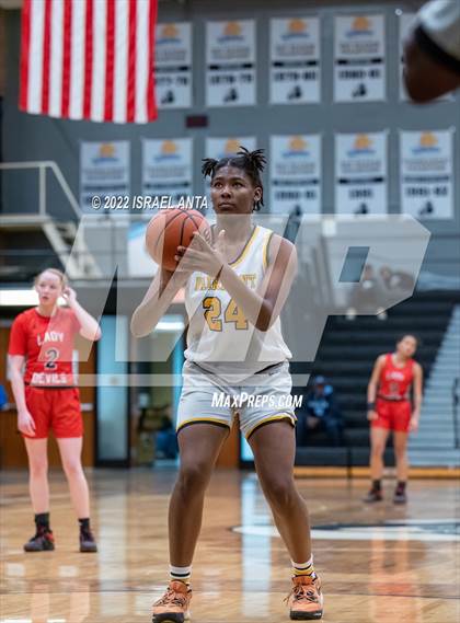 Thumbnail 2 in Red Springs @ Fairmont (Robeson County Shootout) photogallery.