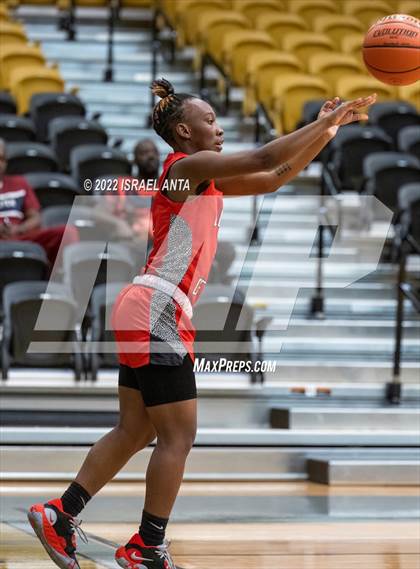 Thumbnail 1 in Red Springs @ Fairmont (Robeson County Shootout) photogallery.